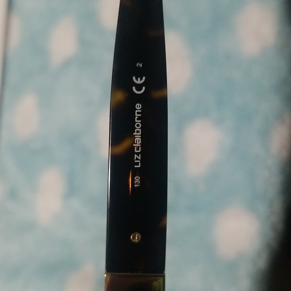 Liz claiborne sunglasses - Picture 2 of 8